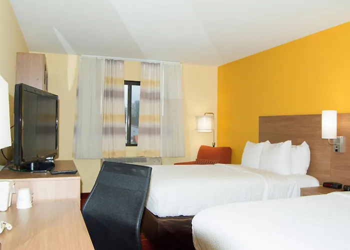 Days Inn By Wyndham Marquette