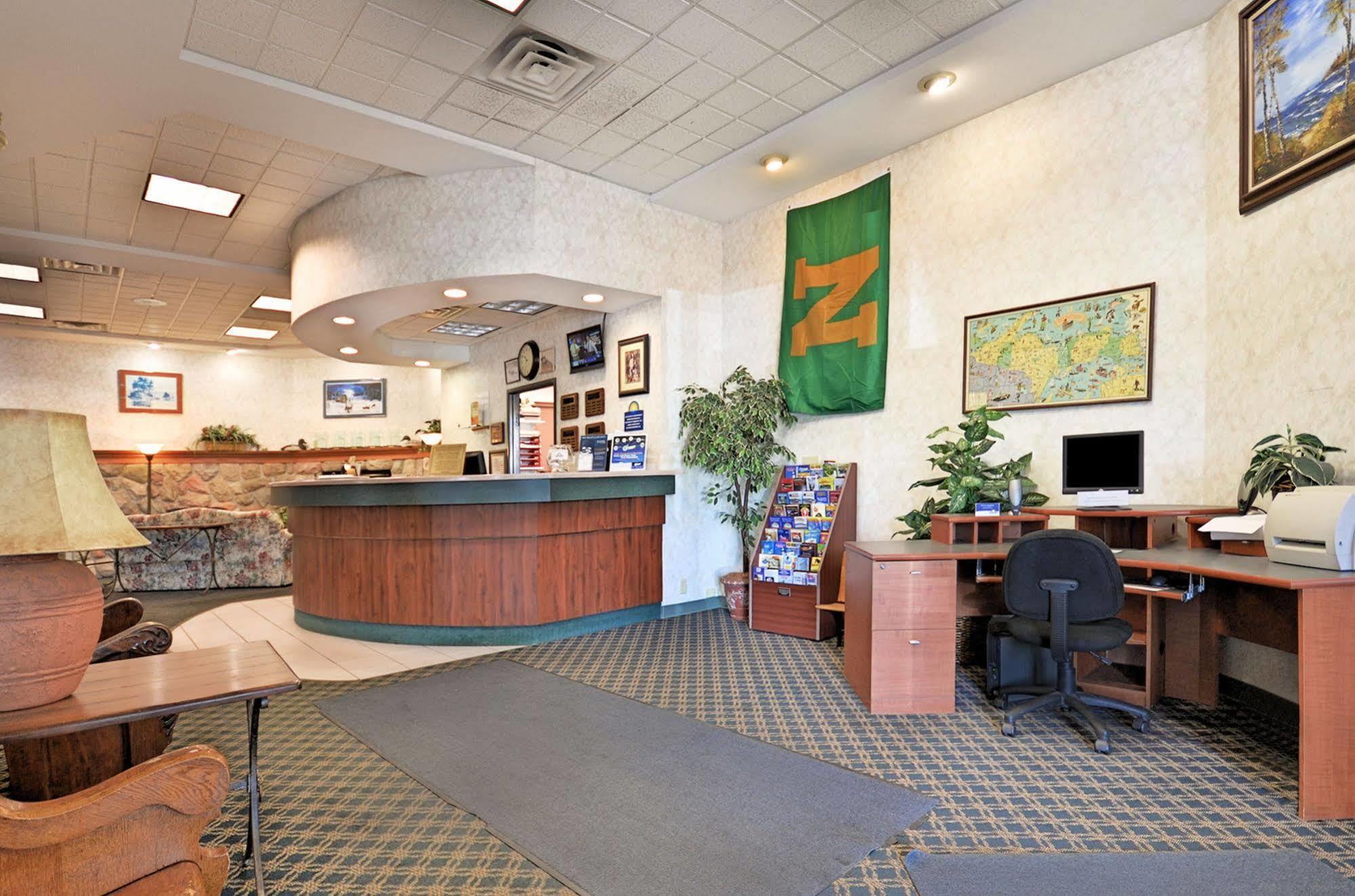 Days By Wyndham Hotel Marquette